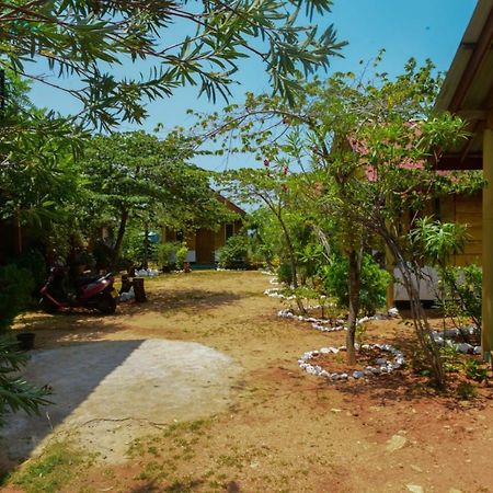 Sunntop Cabana Trincomalee Buitenkant foto